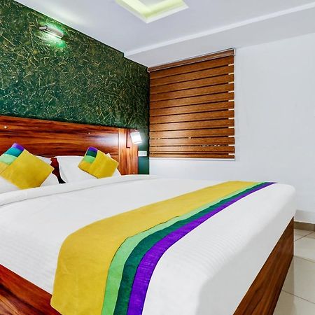 Itsy Hotels Dew Dreams Kochi ภายนอก รูปภาพ
